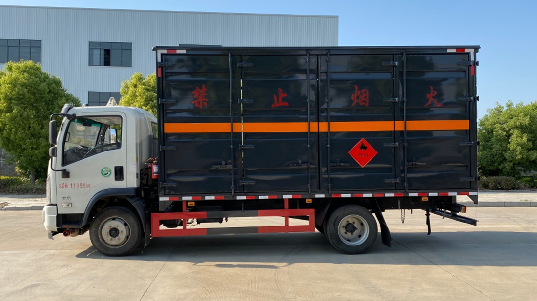 大運(yùn) 液體廂式運(yùn)輸車(chē)